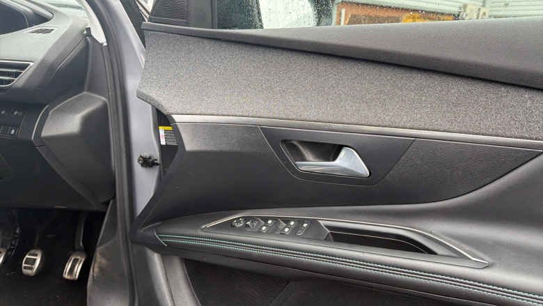 Peugeot 3008 1.2 PureTech Allure Premium+ 5dr Petrol Estate